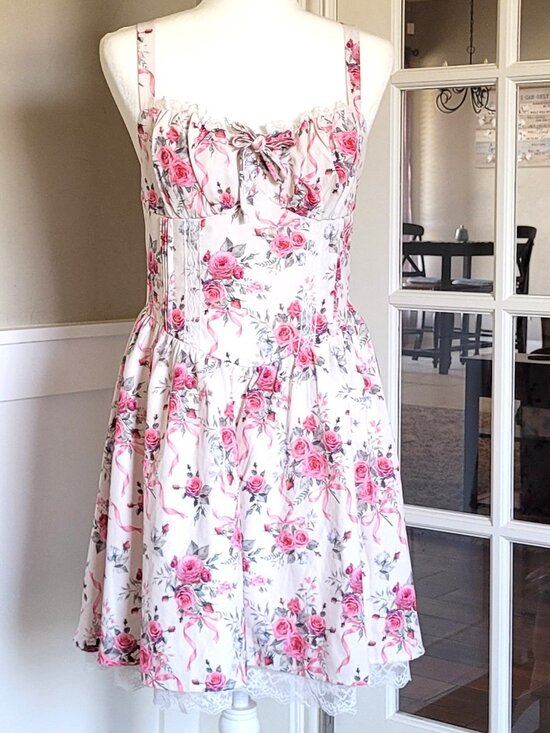 Dresses & Skirts - Pub Girl Bar Maid Style Dress